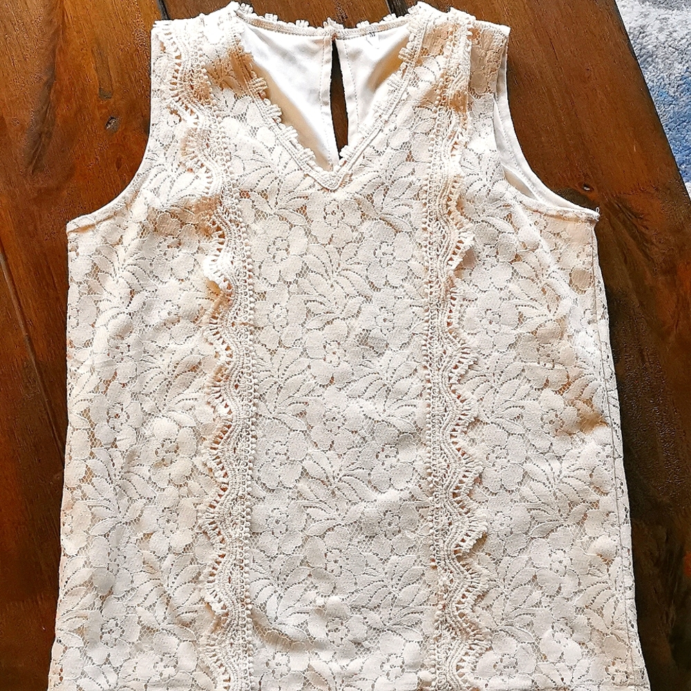 Sleeveless Lace Blouse (M)